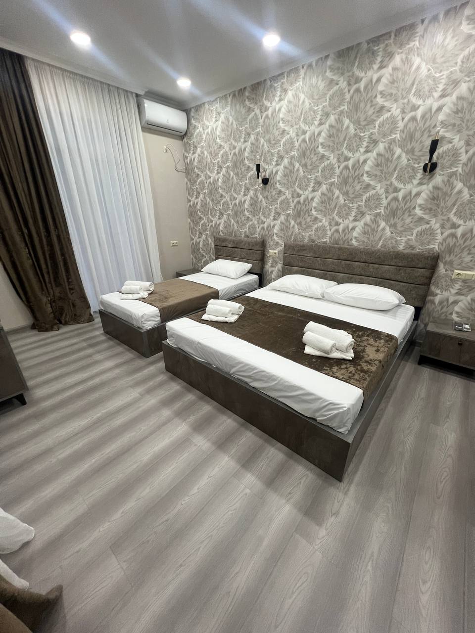 Triple Room – 004